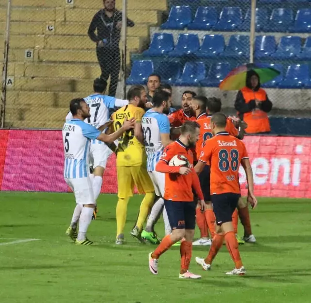 Medipol Başakşehir ile Adana Demirspor Berabere Kaldı Medipol Başakşehir ile Adana Demirspor Berabere Kaldı