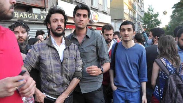 Son Dakika! Ünlü Oyuncu Memet Ali Alabora Hakkında Tutuklama Kararı Çıkarıldı