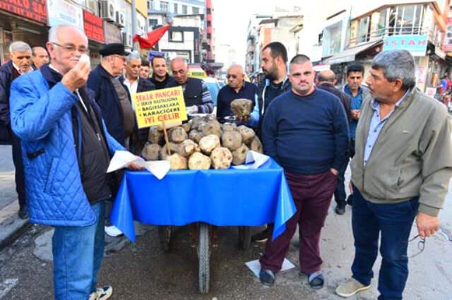 Tarlada Kalan Şeker Pancarı, Tablada Yok Satıyor