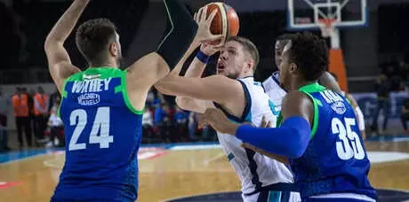 Türk Telekom - Tofaş: 85-72
