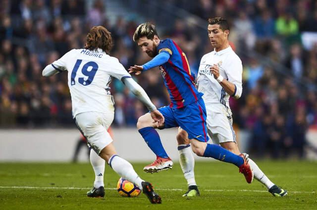 'Twerk Yapar Mısın' Sorusunun Ardından Sahneyi Terk Eden Kadın Futbolunun Messi'si, Senede 300 Bin Euro Kazanıyor