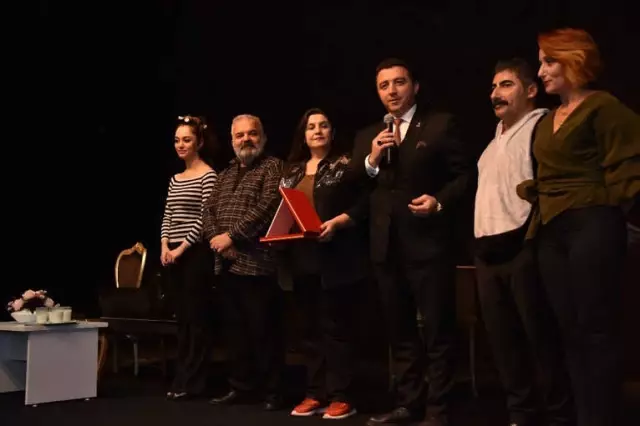 Vay Sen Misin Ben Olan Vay Sen Misin Ben Olan