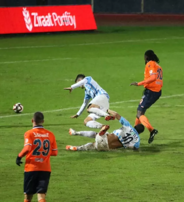 Ziraat Türkiye Kupası: Adana Demirspor: 1 - Medipol Başakşehir: 1 Ziraat Türkiye Kupası: Adana Demirspor: 1 - Medipol Başakşehir: 1