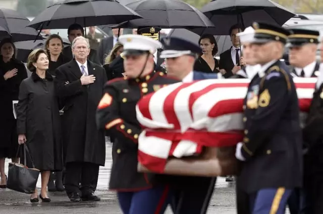 Baba Bush'ın Naaşı Teksas'ta
