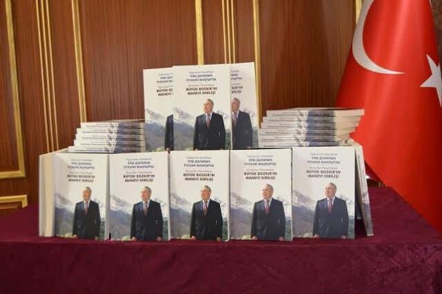 Cumhurbaşkanı Başdanışmanı Yalçın Topçu, 'Nursultan Nazarbayev, Büyük Bozkır'ın Manevi Dirilişi' Konferansına Katıldı
