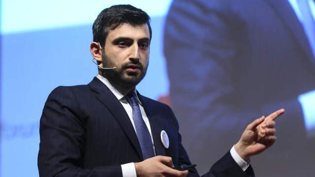 Cumhurbaşkanı Erdoğan'ın Damadı Selçuk Bayraktar, Sosyal Medyadan İş İlanı Verdi