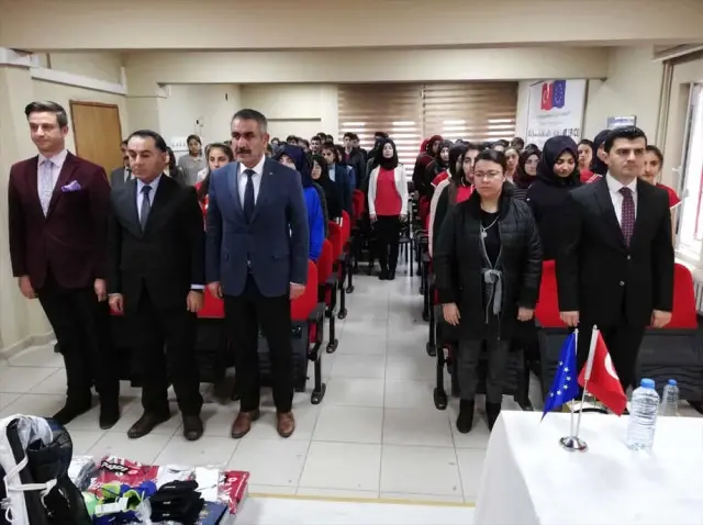Eleşkirt'te Malzeme Dağıtım Töreni Eleşkirt'te Malzeme Dağıtım Töreni