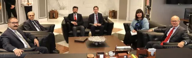 İngiliz Büyükelçi'den Türkiye'ye Terörle Mücadele Övgüsü İngiliz Büyükelçi'den Türkiye'ye Terörle Mücadele Övgüsü