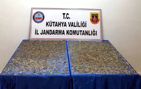 Kütahya'da 10 Bin Sikke Ele Geçirildi