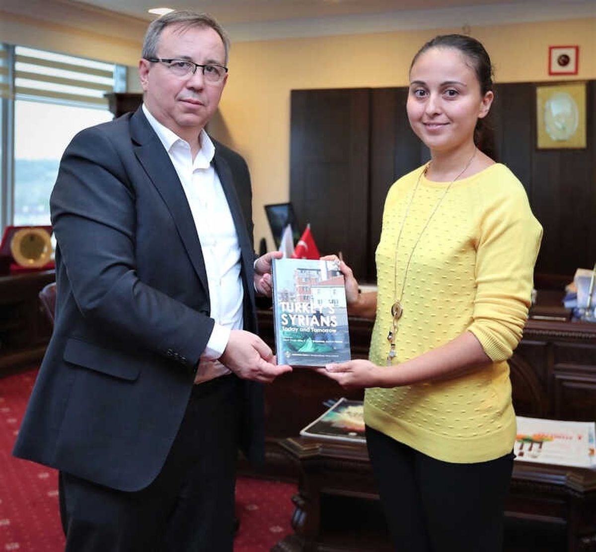Öğretim Üyesi Deniz Eroğlu Utku'dan 'Türkiye'deki Suriyelilerin Bugünü ve Yarını' Kitabı