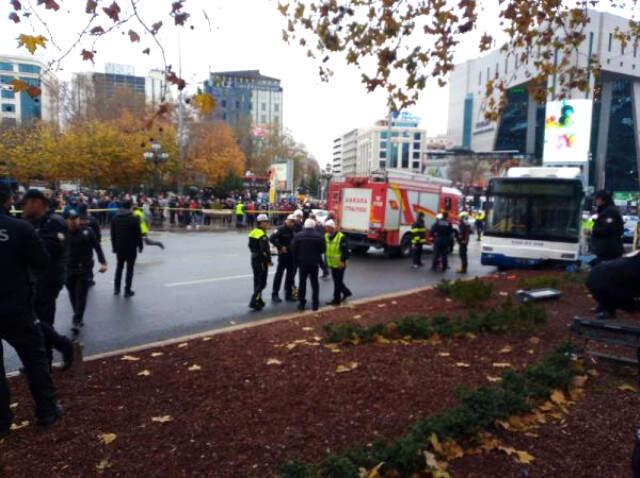 Son dakika! Ankara'da Belediye Otobüsü Yayaların Arasına Daldı! Yaralılar Var