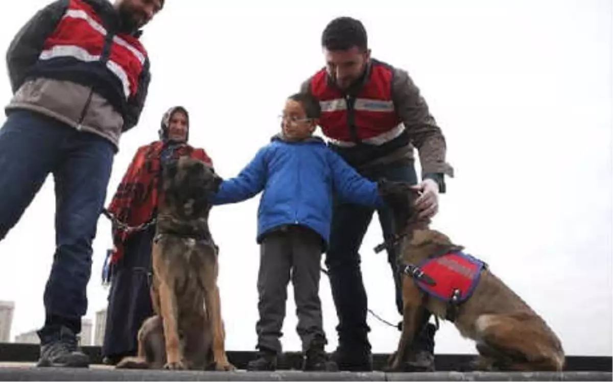 Yurt Genelinde, 'Huzurlu Parklar ve Okul Önleri' Uygulaması