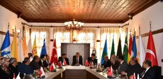 Kırışıkları gideren acı biber maskesi Kırışıkları gideren acı biber maskesi