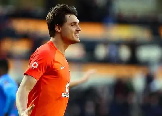 Medipol Başakşehir Forması Giyen Alexandru Epureanu, Moldova'da Yılın Oyuncusu Seçildi