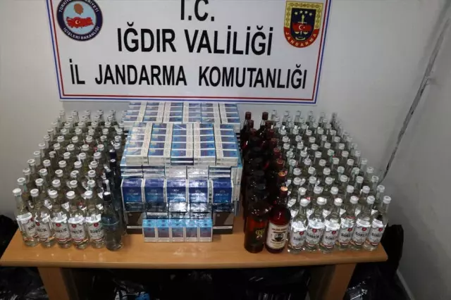 Iğdır'da Kaçak Sigara ve İçki Operasyonu