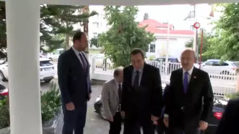 Kılıçdaroğlu, KKTC Maliye Bakanı Denktaş'ı Ziyaret Etti Kılıçdaroğlu, KKTC Maliye Bakanı Denktaş'ı Ziyaret Etti