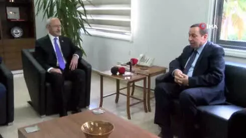 Kılıçdaroğlu, KKTC Maliye Bakanı Denktaş'ı Ziyaret Etti Kılıçdaroğlu, KKTC Maliye Bakanı Denktaş'ı Ziyaret Etti