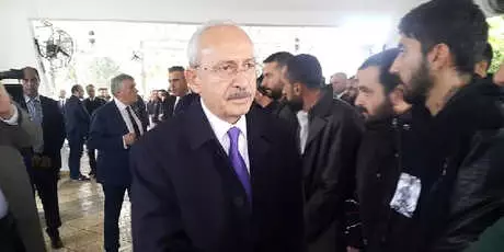 Kılıçdaroğlu, Selde Hayatını Kaybeden Ahmet Kılıç'ın Cenaze Törenine Katıldı