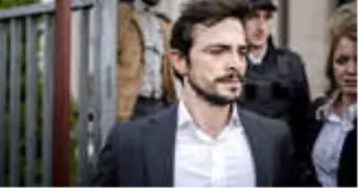 Şarkıcı Aydilge'nin Konserinde Şiddet Protestosu: Ahmet Kural'lara Hayır Şarkıcı Aydilge'nin Konserinde Şiddet Protestosu: Ahmet Kural'lara Hayır