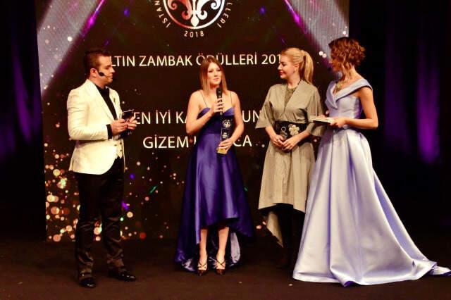 Ünlü İsimler Altın Zambak Ödül Törenine Akın Etti