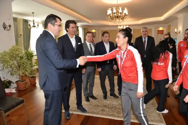 Vali Memiş'e Ziyaretler