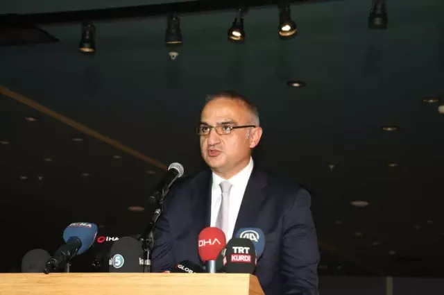 18 Yıllık Lale Figürlü Logo Değişiyor