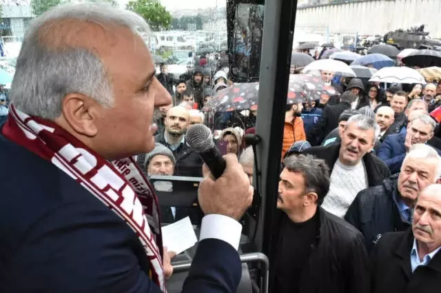 AK Parti Trabzon Büyükşehir Belediye Başkan Adayı Zorluoğlu'na Coşkulu Karşılama AK Parti Trabzon Büyükşehir Belediye Başkan Adayı Zorluoğlu'na Coşkulu Karşılama