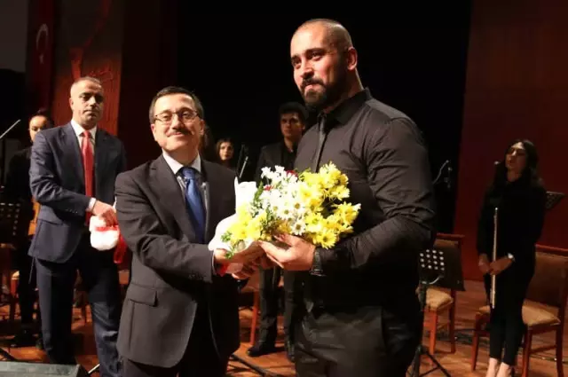 Aşıklar Ölmez Konseri Beğeniyle İzlendi