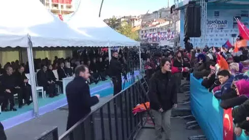 Bakan Albayrak Vatandaşlarla Özçekim Yaptı Bakan Albayrak Vatandaşlarla Özçekim Yaptı