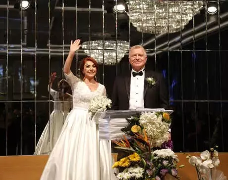 Bakan Çavuşoğlu, Antalya'da Nikah Törenine Katıldı Bakan Çavuşoğlu, Antalya'da Nikah Törenine Katıldı