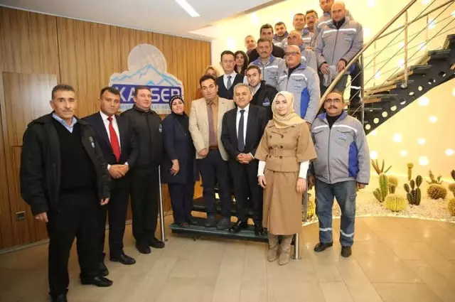 Başkan Büyükkılıç: 'Serbest Bölge İç Anadolu'nun Ekonomisine Yön Veriyor' Başkan Büyükkılıç: 'Serbest Bölge İç Anadolu'nun Ekonomisine Yön Veriyor'