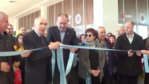 Biga Belediyesi Kitap Fuarı Açıldı Biga Belediyesi Kitap Fuarı Açıldı