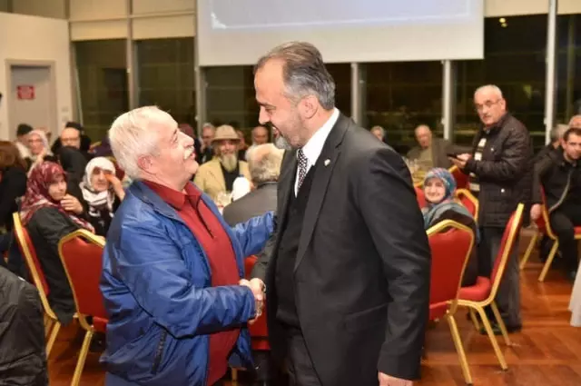 Bir Yastıkta Yarım Asır' Geçiren 250 Çifte Büyük Süpriz Bir Yastıkta Yarım Asır' Geçiren 250 Çifte Büyük Süpriz