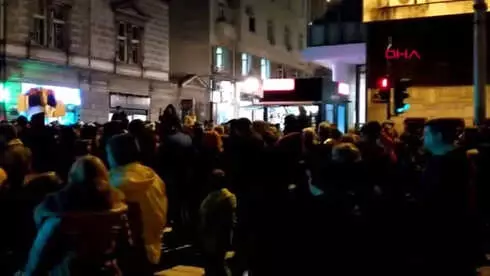 Dha Dış - Sırbistan Cumhurbaşkanı ve Hükumet, Belgrad'da Protesto Ediliyor Dha Dış - Sırbistan Cumhurbaşkanı ve Hükumet, Belgrad'da Protesto Ediliyor