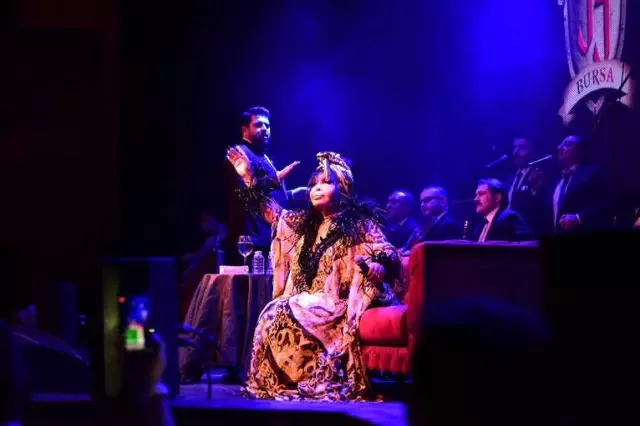 Diva Bu Kıyafeti Çok Sevdi Diva Bu Kıyafeti Çok Sevdi