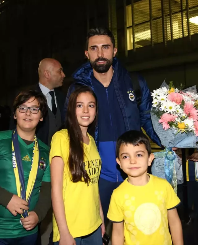 Fenerbahçe Kafilesi İzmir'de Fenerbahçe Kafilesi İzmir'de