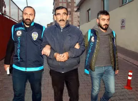 İlişki Yaşadığı Kadını, Sokak Ortasında Öldürdü (2)