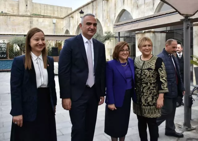 Kültür ve Turizm Bakanı Ersoy Gaziantep'te Müzeleri Gezdi Kültür ve Turizm Bakanı Ersoy Gaziantep'te Müzeleri Gezdi