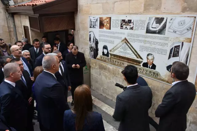 Kültür ve Turizm Bakanı Ersoy Gaziantep'te Müzeleri Gezdi Kültür ve Turizm Bakanı Ersoy Gaziantep'te Müzeleri Gezdi