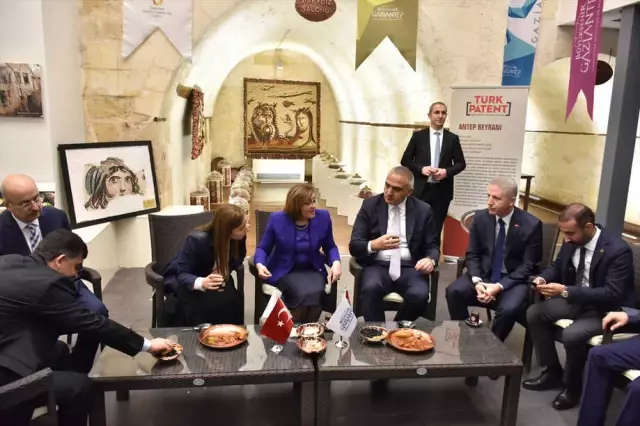 Kültür ve Turizm Bakanı Ersoy Gaziantep'te Müzeleri Gezdi Kültür ve Turizm Bakanı Ersoy Gaziantep'te Müzeleri Gezdi