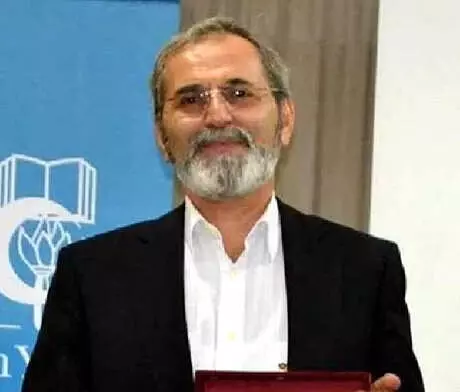 Prof. Dr. İbrahim Emiroğlu Üniversitedeki Görevinden Alındı Prof. Dr. İbrahim Emiroğlu Üniversitedeki Görevinden Alındı
