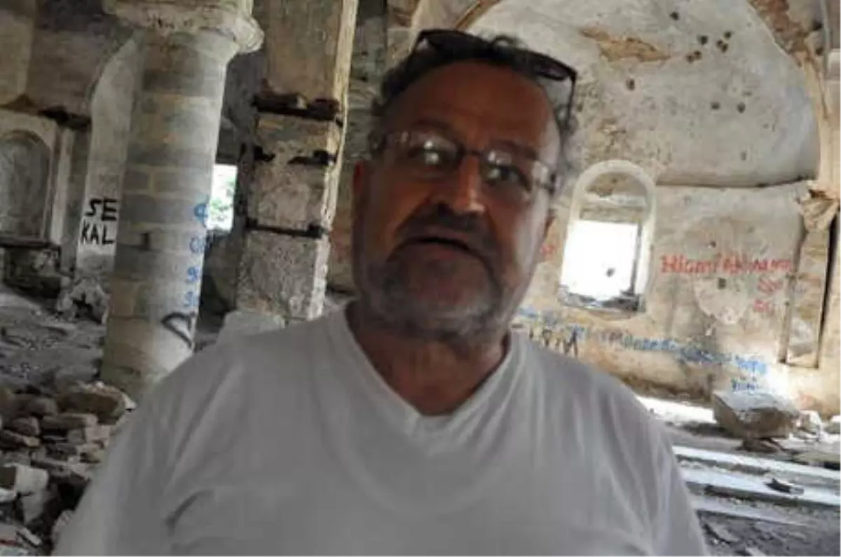 Tarihi Kiliseyi Defineciler Talan Etti, Madde Bağımlıları Mesken Tuttu