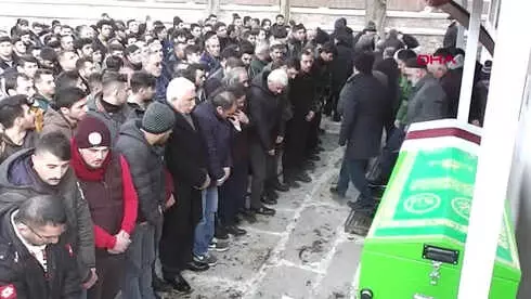 Tokat Taraftar Grubu Lideri, Halı Saha Maçı Sonrası Kalp Krizi Geçirip Öldü Tokat Taraftar Grubu Lideri, Halı Saha Maçı Sonrası Kalp Krizi Geçirip Öldü