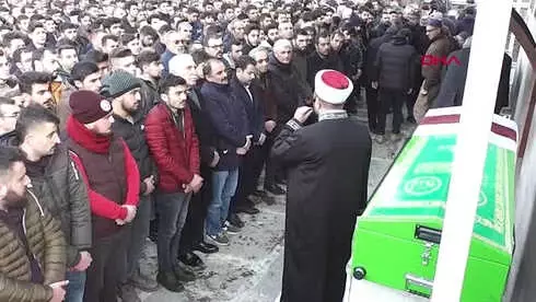 Tokat Taraftar Grubu Lideri, Halı Saha Maçı Sonrası Kalp Krizi Geçirip Öldü Tokat Taraftar Grubu Lideri, Halı Saha Maçı Sonrası Kalp Krizi Geçirip Öldü