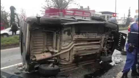 Trabzon'da Trafik Kazası: 1 Ölü, 3 Yaralı Trabzon'da Trafik Kazası: 1 Ölü, 3 Yaralı