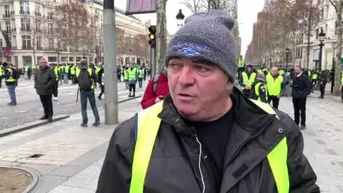 Fransa Sokakları Karıştı Fransa Sokakları Karıştı