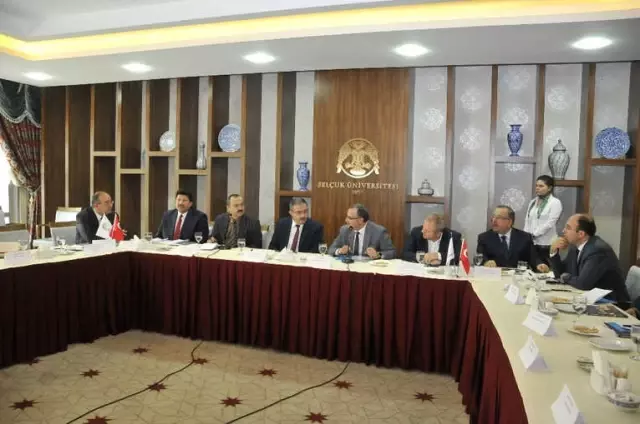 Selçuk'ta Sektörel Hizmetler Danışma Kurulu Toplantısı Selçuk'ta Sektörel Hizmetler Danışma Kurulu Toplantısı