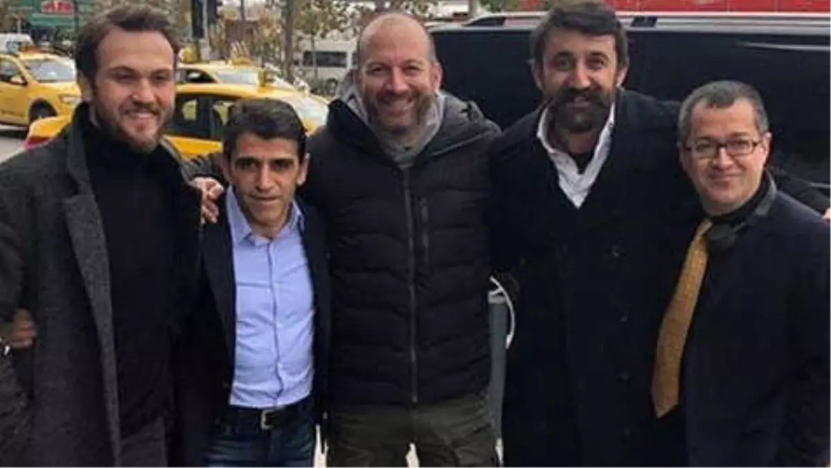 Cumali, Şampiyon Filmini Halis Karataş ile Birlikte İzleyecek!