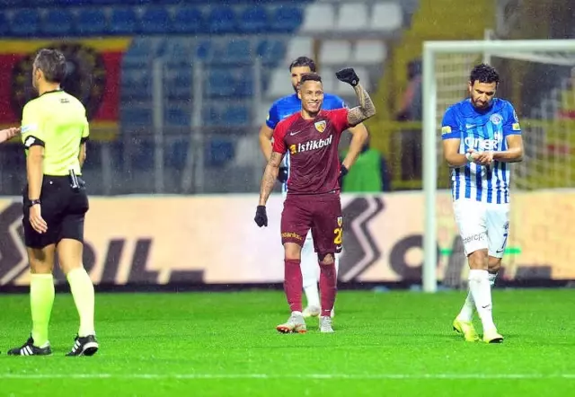 Spor Toto Süper Lig: Kasımpaşa: 0 - Kayserispor: 1 (İlk Yarı) Spor Toto Süper Lig: Kasımpaşa: 0 - Kayserispor: 1 (İlk Yarı)