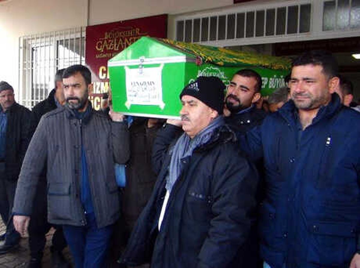 Silahlı Kavgada Yaralanan Restoran Sahibi, Hastanede Öldü